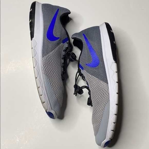 Nike Men’s Flex Experience RN 5 Sneakers Size 9